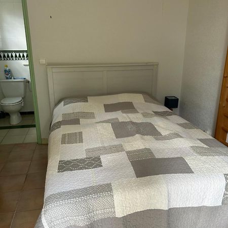 Chambre Dans Dependance Avec Sdb Octon Екстер'єр фото